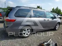 2015 Toyota SIENNA фото