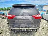 2015 Toyota SIENNA фото