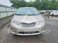 2015 Toyota SIENNA фото