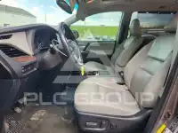 2015 Toyota SIENNA фото