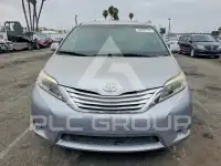 2015 Toyota SIENNA фото