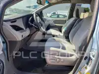 2015 Toyota SIENNA photo
