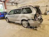 2015 Toyota SIENNA photo