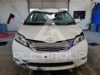2015 Toyota SIENNA фото