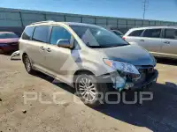 2015 Toyota SIENNA фото