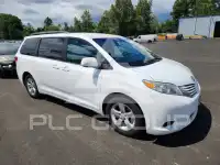 2015 Toyota SIENNA фото