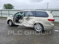2015 Toyota SIENNA фото