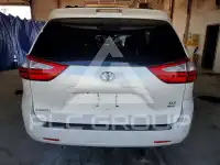 2015 Toyota SIENNA фото