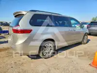 2015 Toyota SIENNA фото