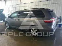 2015 Toyota SIENNA photo