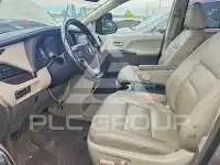 2015 Toyota SIENNA фото