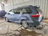 2015 Toyota SIENNA photo