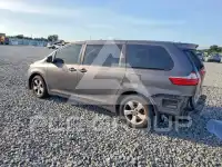 2015 Toyota SIENNA фото
