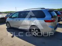 2015 Toyota SIENNA photo