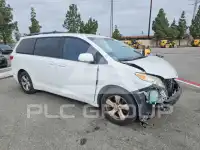 2015 Toyota SIENNA фото