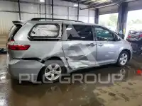 2015 Toyota SIENNA фото