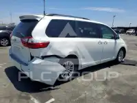 2015 Toyota SIENNA фото