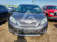 2015 Toyota SIENNA фото
