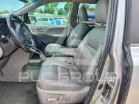 2015 Toyota SIENNA фото