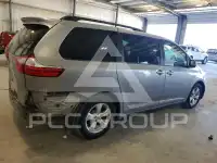 2015 Toyota SIENNA фото