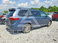 2015 Toyota SIENNA photo