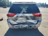 2015 Toyota SIENNA photo