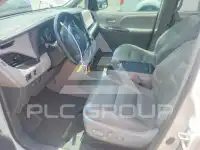 2015 Toyota SIENNA фото