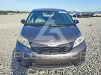 2015 Toyota SIENNA фото