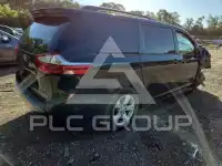 2015 Toyota SIENNA photo