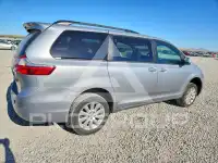 2015 Toyota SIENNA фото