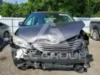 2015 Toyota SIENNA фото