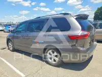 2015 Toyota SIENNA фото