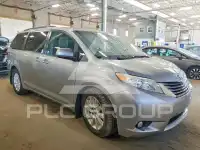2015 Toyota SIENNA photo