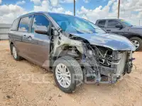 2015 Toyota SIENNA фото