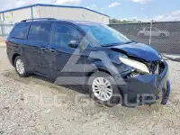 2015 Toyota SIENNA photo