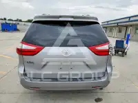2015 Toyota SIENNA фото