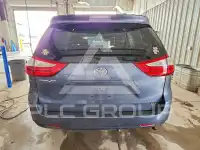 2015 Toyota SIENNA photo