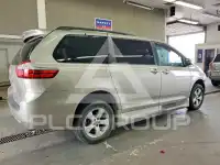 2015 Toyota SIENNA фото