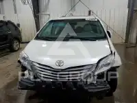 2015 Toyota SIENNA фото