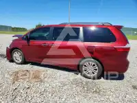 2015 Toyota SIENNA фото