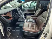 2015 Toyota SIENNA фото