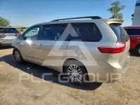 2015 Toyota SIENNA фото