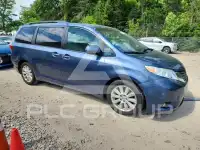 2015 Toyota SIENNA фото