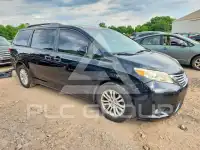 2015 Toyota SIENNA фото