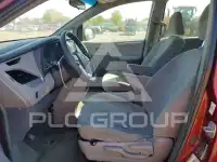 2015 Toyota SIENNA фото