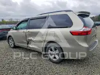 2015 Toyota SIENNA photo