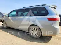 2015 Toyota SIENNA фото
