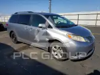 2015 Toyota SIENNA photo