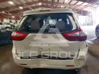 2015 Toyota SIENNA фото