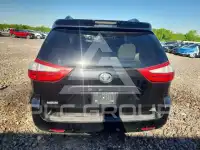 2015 Toyota SIENNA photo